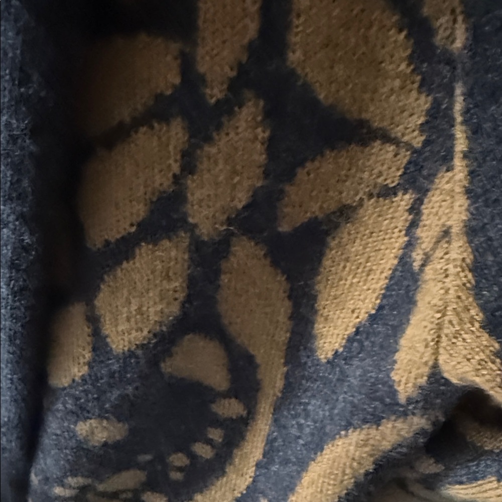 Stylish Gray and Brown Women's Cardigan - Picture 3 of 4